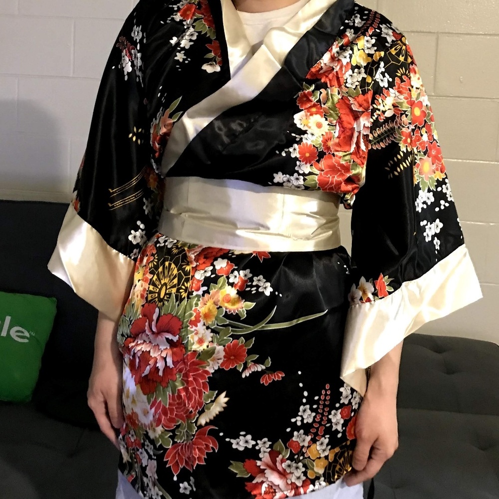 Kimono robe